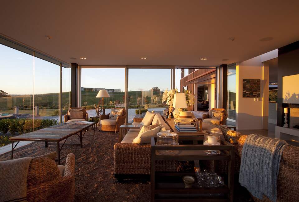 Hei Matau Lodge     - Luxury Waiheke Retreat with Private Headland & Oceanfront Setting - Waiheke Island, New Zealand
