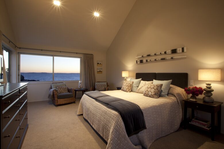 Hei Matau Lodge - Luxury Waiheke Retreat with Private Headland & Oceanfront Setting - Waiheke Island, New Zealand
