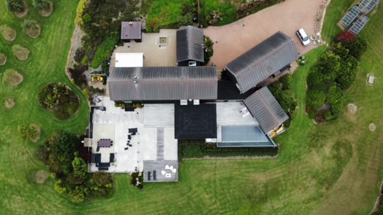 Hei Matau Lodge - Luxury Waiheke Retreat with Private Headland & Oceanfront Setting - Waiheke Island, New Zealand