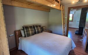 Elegant Mountain Escape in the Spanish Pyrenees - Guils de Cerdanya, Spain