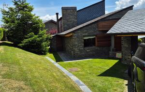 Elegant Mountain Escape in the Spanish Pyrenees - Guils de Cerdanya, Spain