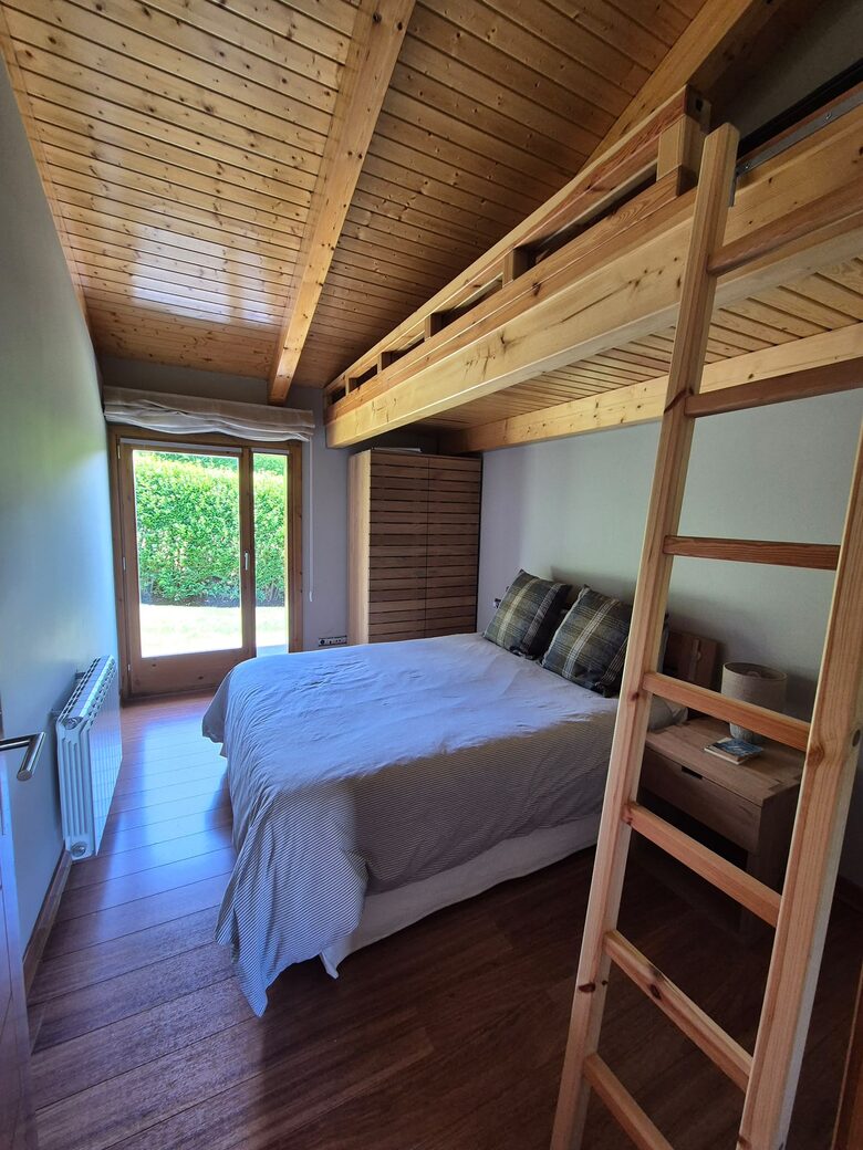 Elegant Mountain Escape in the Spanish Pyrenees - Guils de Cerdanya, Spain