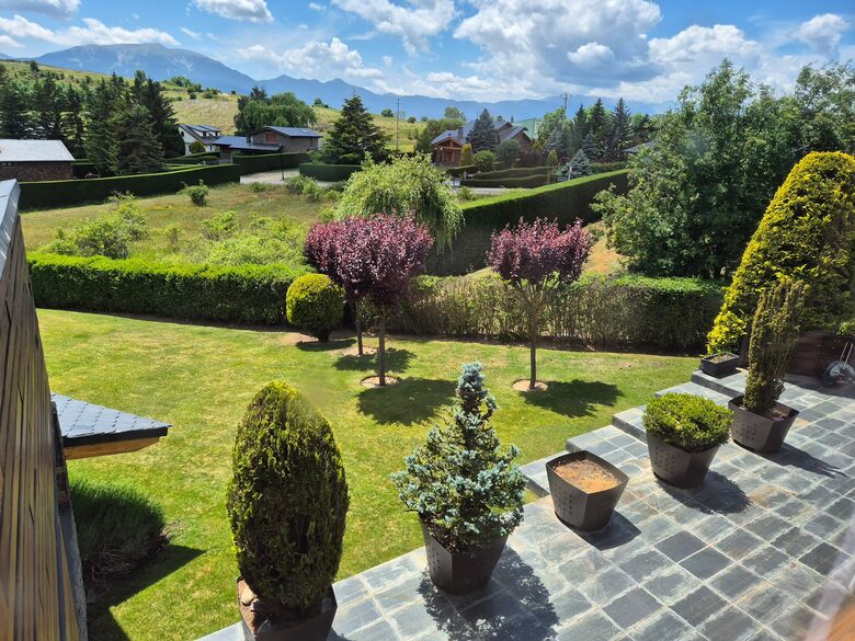 Elegant Mountain Escape in the Spanish Pyrenees - Guils de Cerdanya, Spain