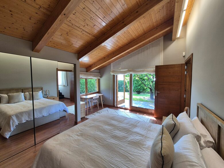 Elegant Mountain Escape in the Spanish Pyrenees - Guils de Cerdanya, Spain
