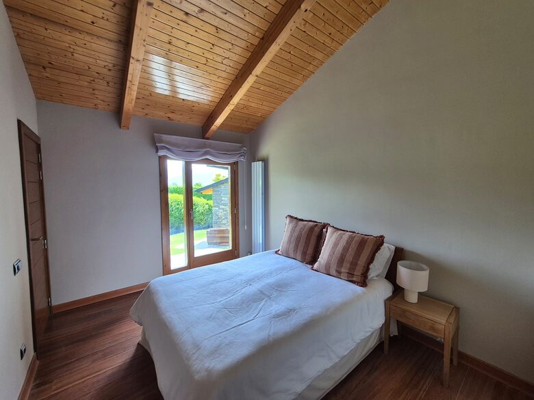 Elegant Mountain Escape in the Spanish Pyrenees - Guils de Cerdanya, Spain