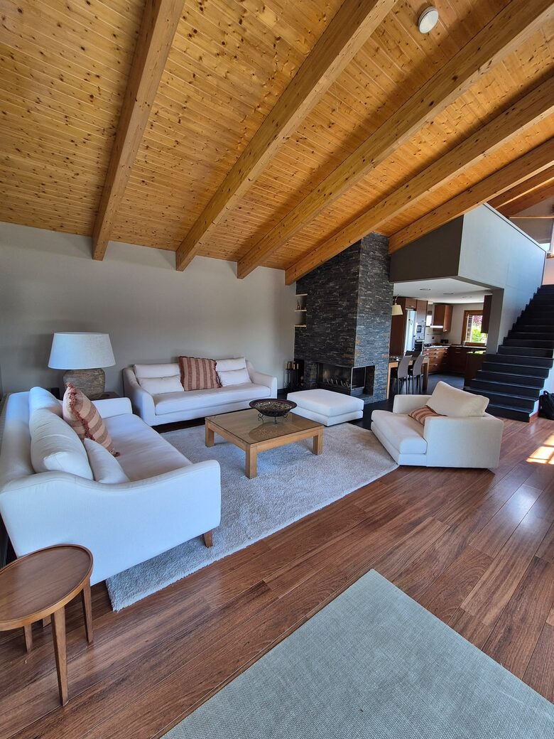 Elegant Mountain Escape in the Spanish Pyrenees - Guils de Cerdanya, Spain