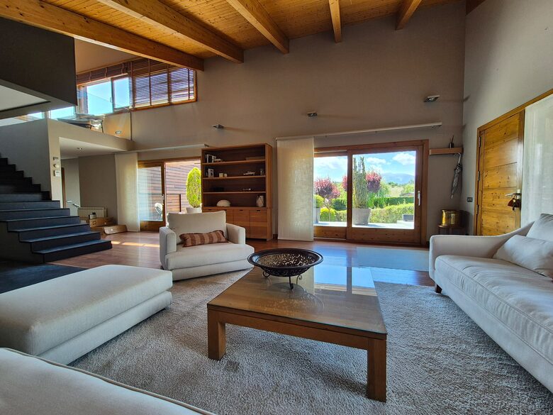 Elegant Mountain Escape in the Spanish Pyrenees - Guils de Cerdanya, Spain