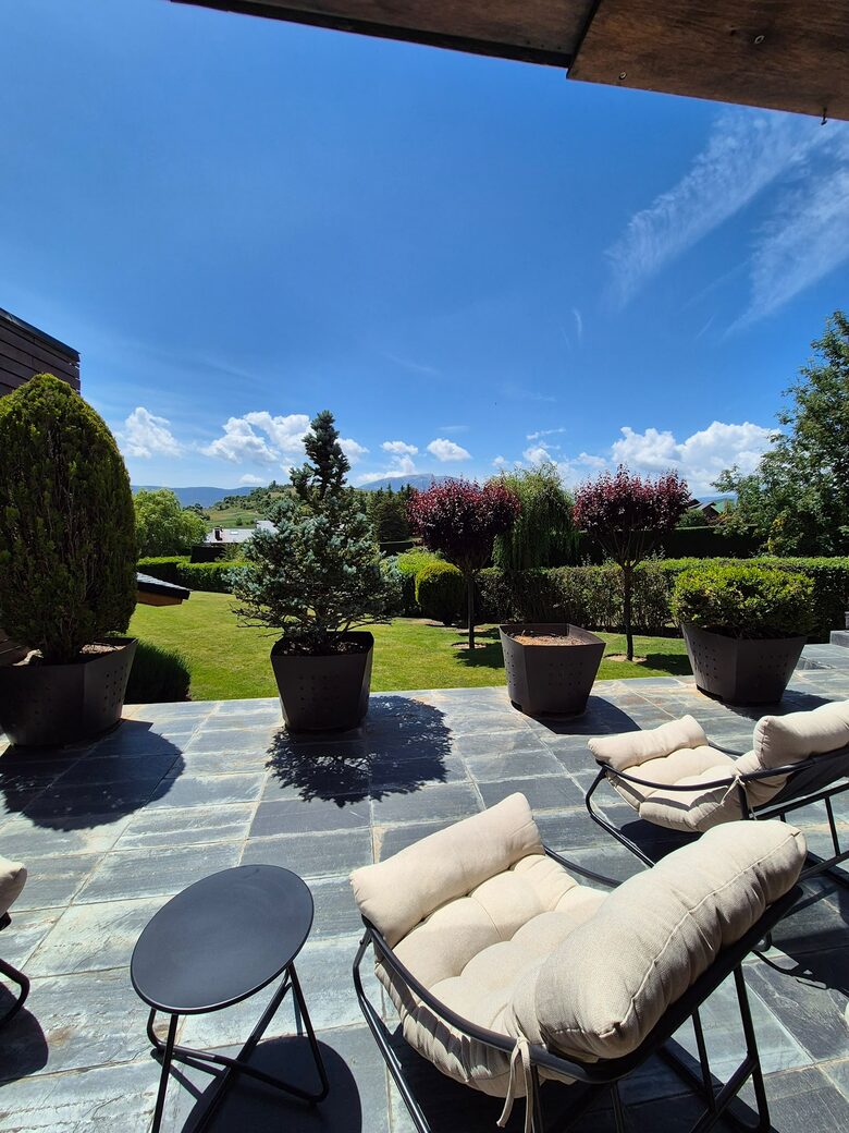 Elegant Mountain Escape in the Spanish Pyrenees - Guils de Cerdanya, Spain