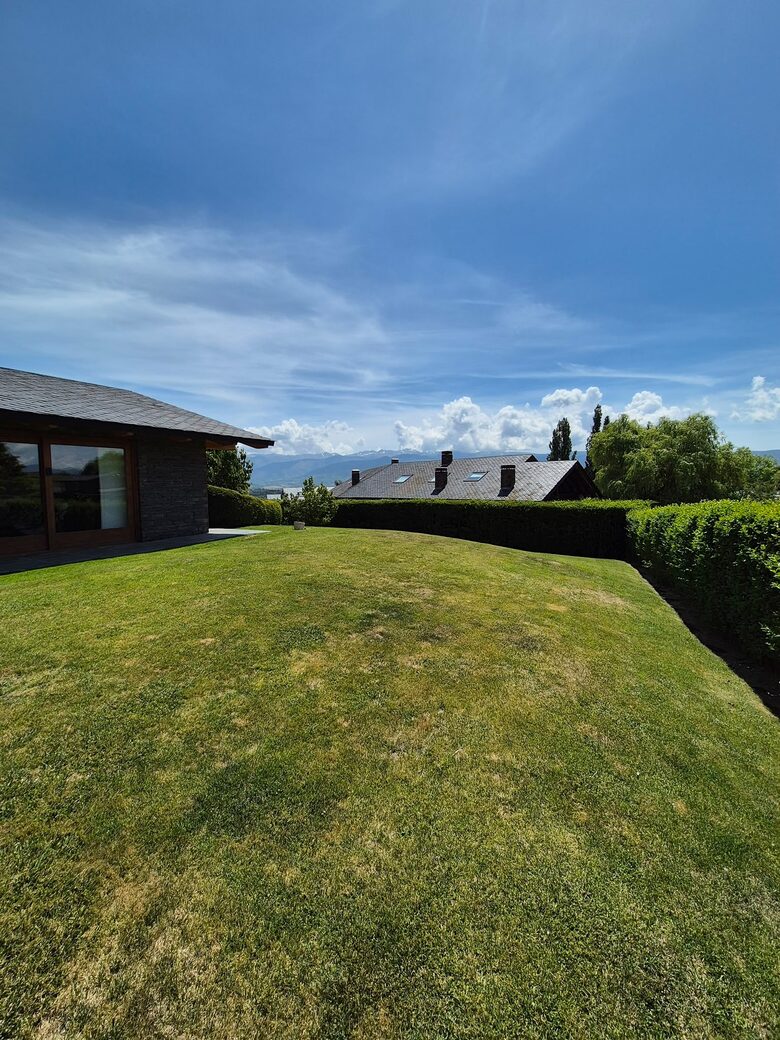 Elegant Mountain Escape in the Spanish Pyrenees - Guils de Cerdanya, Spain
