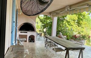 Refined Living with Riviera Views - Saint-Cézaire-sur-Siagne, France
