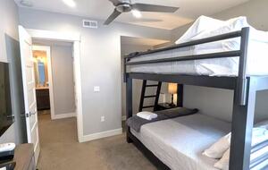 Mountain Haven Retreat: Just Steps From Slopes - Park City, Utah