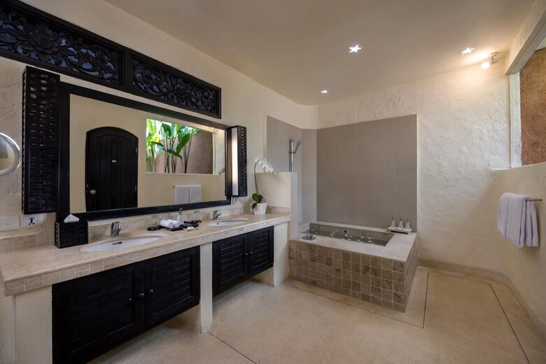 Impiana Villas Seminyak | Private Pool Tropical Retreat - Denpasar, Indonesia
