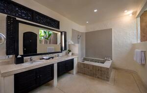 Impiana Villas Seminyak | Private Pool Tropical Retreat - Denpasar, Indonesia