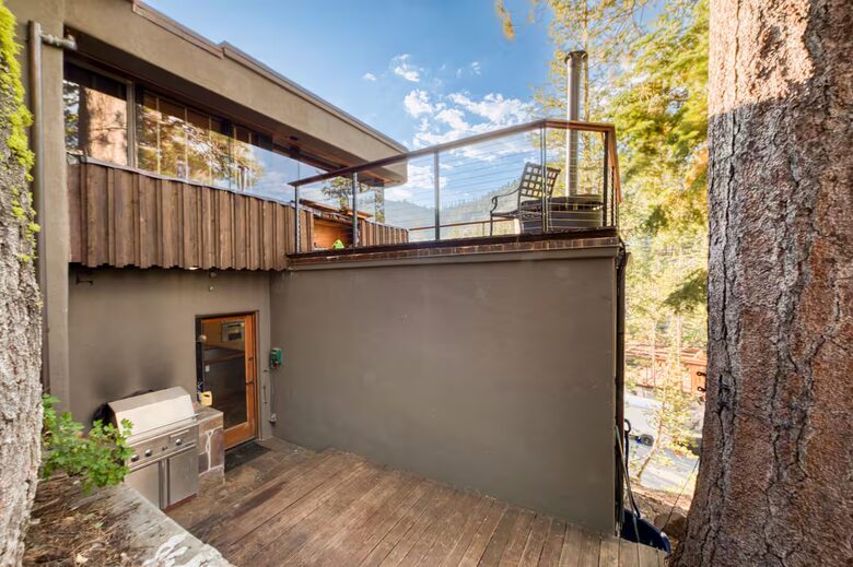 Architectural Tahoe Escape Near Palisades Tahoe - Alpine Meadows, California