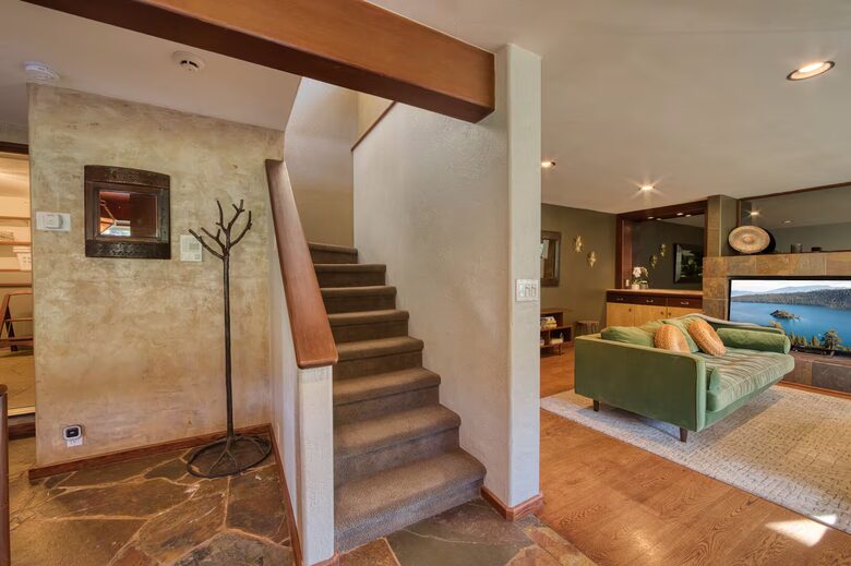 Architectural Tahoe Escape Near Palisades Tahoe - Alpine Meadows, California