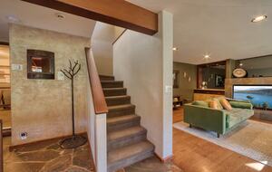 Architectural Tahoe Escape Near Palisades Tahoe - Alpine Meadows, California