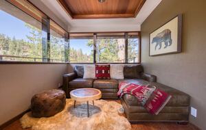 Architectural Tahoe Escape Near Palisades Tahoe - Alpine Meadows, California