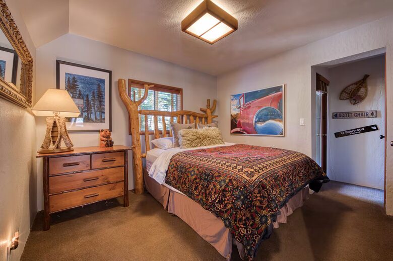 Architectural Tahoe Escape Near Palisades Tahoe - Alpine Meadows, California