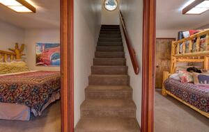 Architectural Tahoe Escape Near Palisades Tahoe - Alpine Meadows, California