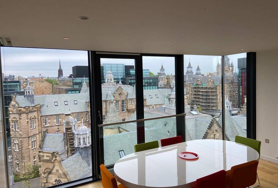 Edinburgh Castle View Penthouse - Edinburgh, United Kingdom