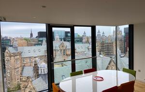 Edinburgh Castle View Penthouse - Edinburgh, United Kingdom