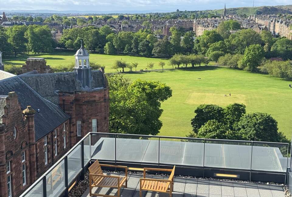 Edinburgh Castle View Penthouse - Edinburgh, United Kingdom