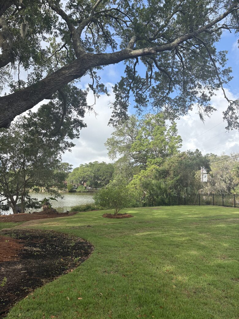 Waterfront Lowcountry Retreat Beneath Historic Live Oaks - Charleston, South Carolina
