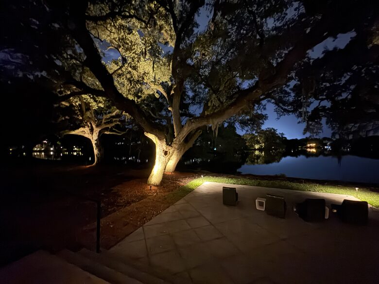 Waterfront Lowcountry Retreat Beneath Historic Live Oaks - Charleston, South Carolina