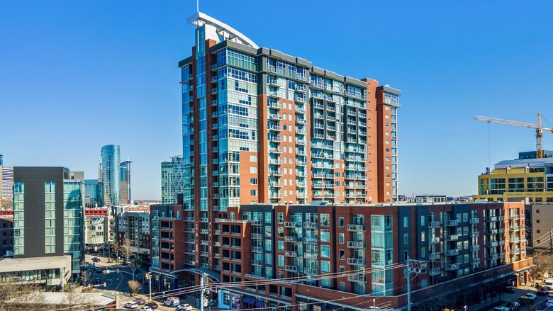 Luxury Gulch Residence with Skyline Views & Terrace - Nashville, Tennessee