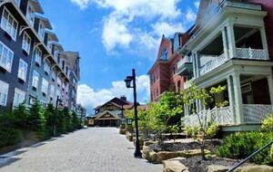 Top-Floor Ski-In/Ski-Out Retreat with Sunset Views - Snowshoe, West Virginia