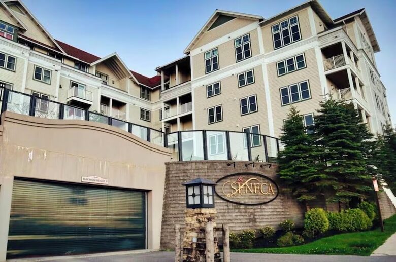 Top-Floor Ski-In/Ski-Out Retreat with Sunset Views - Snowshoe, West Virginia