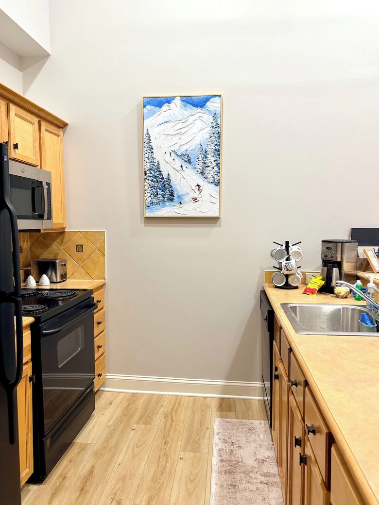 Top-Floor Ski-In/Ski-Out Retreat with Sunset Views - Snowshoe, West Virginia