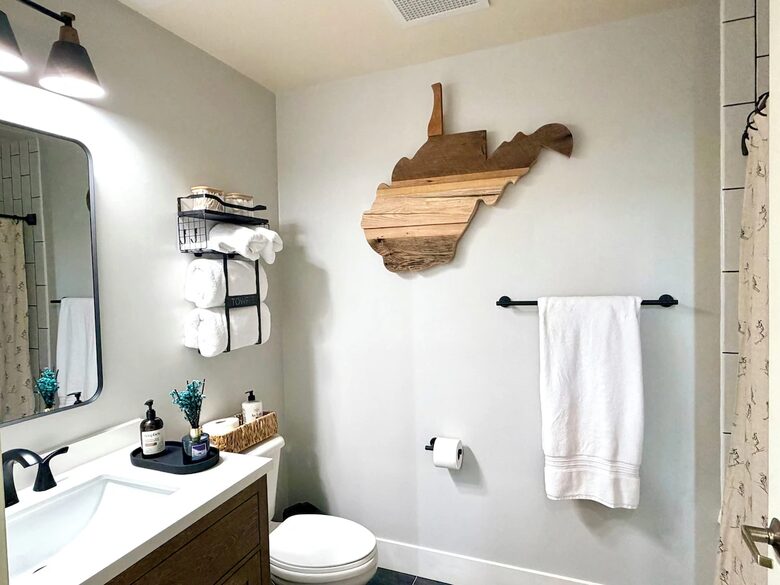 Top-Floor Ski-In/Ski-Out Retreat with Sunset Views - Snowshoe, West Virginia