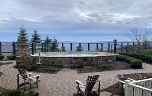 Top-Floor Ski-In/Ski-Out Retreat with Sunset Views - Snowshoe, West Virginia