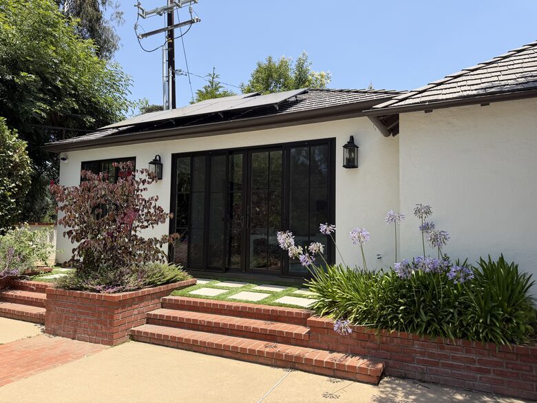 Private San Marino Pool House near Lacy Park - San marino, California