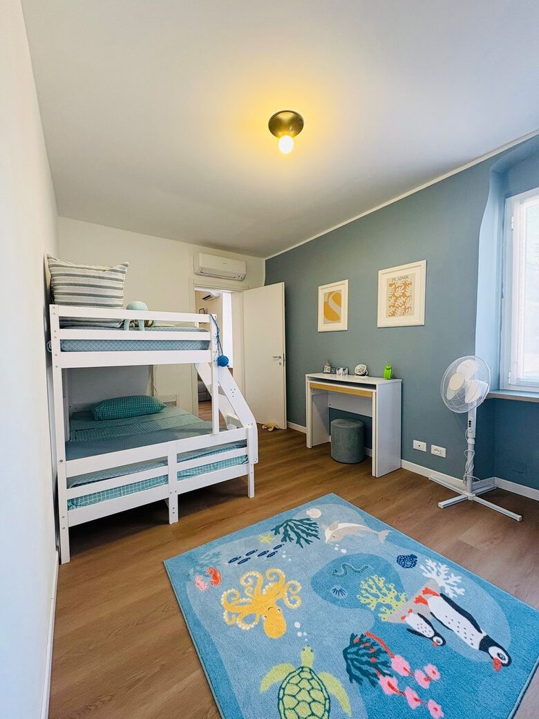 Charming Varazze Coastal Apartment - Varazze, Italy