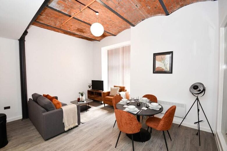 Contemporary Manchester Loft Apartment - Manchester, United Kingdom