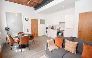Contemporary Manchester Loft Apartment - Manchester, United Kingdom