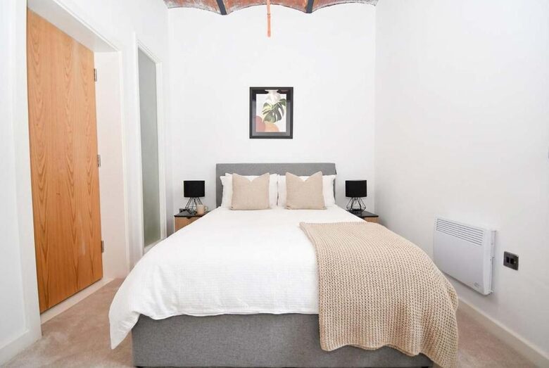 Contemporary Manchester Loft Apartment - Manchester, United Kingdom