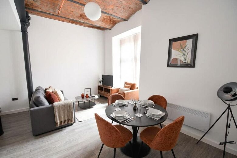 Contemporary Manchester Loft Apartment - Manchester, United Kingdom