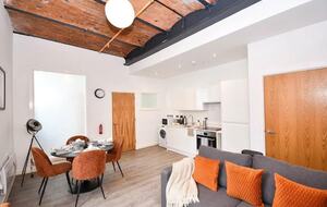 Contemporary Manchester Loft Apartment - Manchester, United Kingdom
