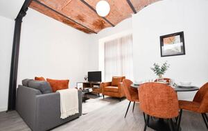Contemporary Manchester Loft Apartment - Manchester, United Kingdom