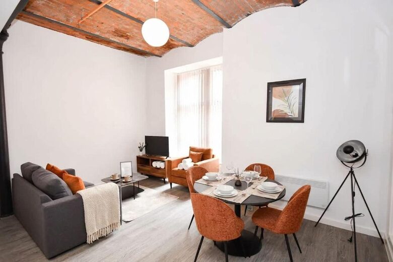 Contemporary Manchester Loft Apartment - Manchester, United Kingdom
