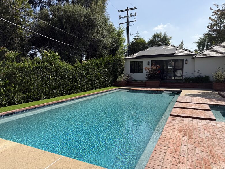 Private San Marino Pool House near Lacy Park - San marino, California