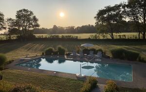 Coastal Country Escape Near Newport & Rhode Island Beaches - Portsmouth, Rhode Island