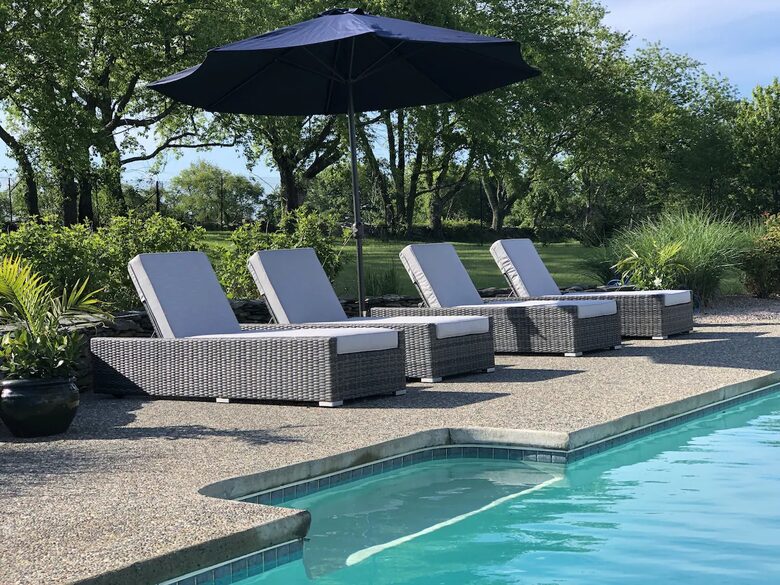 Coastal Country Escape Near Newport & Rhode Island Beaches - Portsmouth, Rhode Island