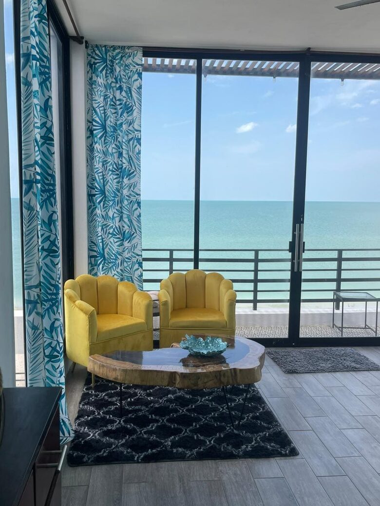 Celestún Beachfront Estate with Saltwater Pool & Gulf Views - Celestún, Mexico