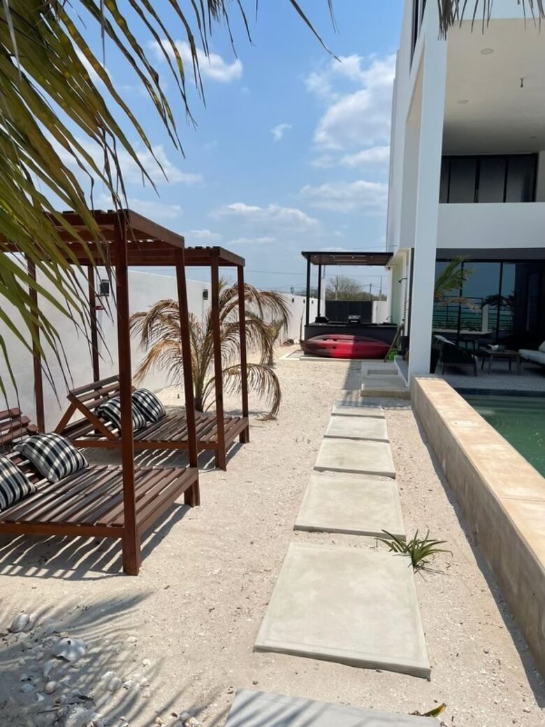 Celestún Beachfront Estate with Saltwater Pool & Gulf Views - Celestún, Mexico