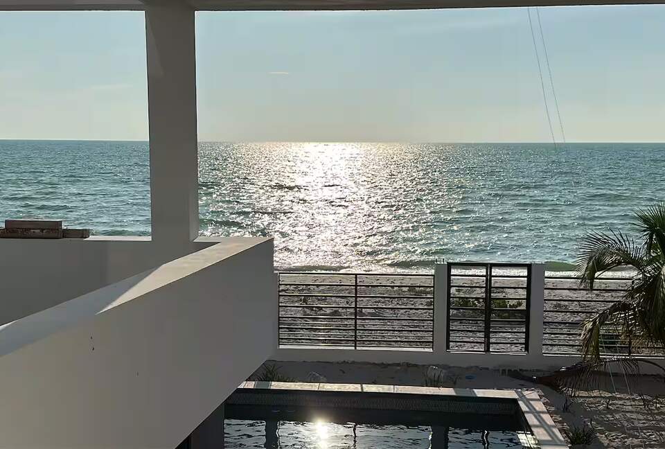 Celestún Beachfront Estate with Saltwater Pool & Gulf Views - Celestún, Mexico