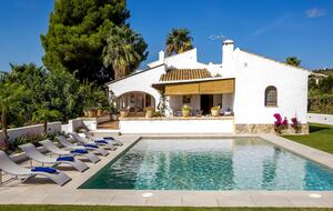 Spacious Family Home Near Arenal Beach - Xàbia, Spain